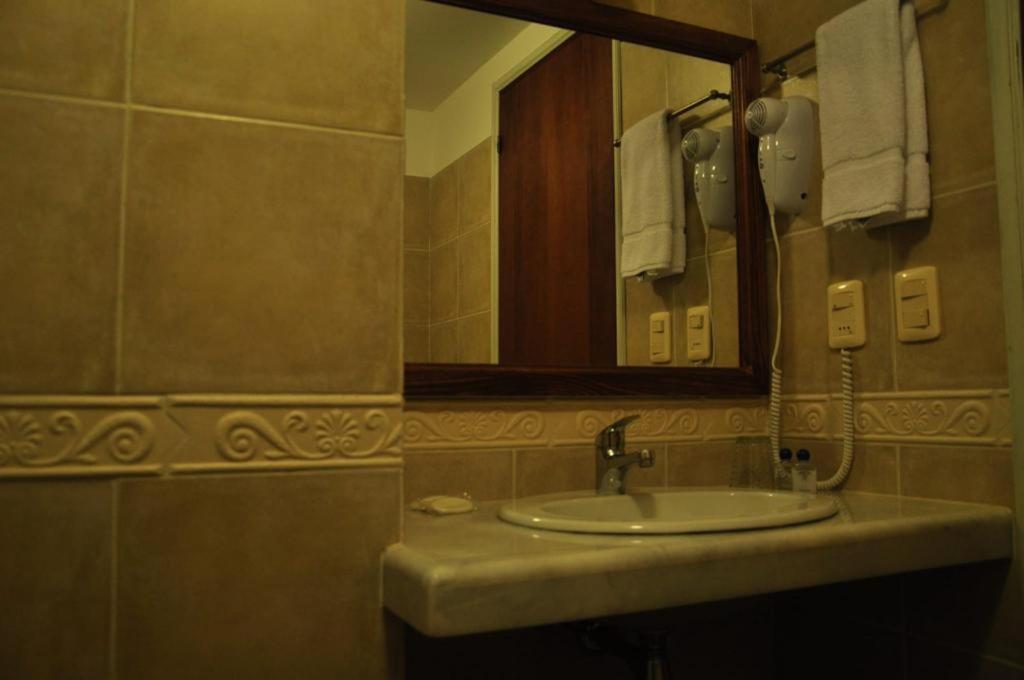 Bed and Breakfast Ayres House Колония-дель-Сакраменто Экстерьер фото